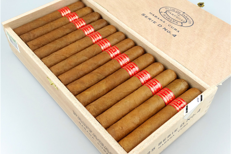 25支装 Partagas Serie D No.4 帕特加斯 D4（15年）