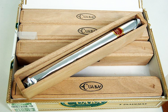 Cuaba Diademas Selecci&oacute;n Limitada Italy 库阿巴&nbsp;-王冠（已停产）