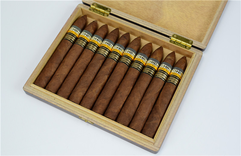 10支COHIBA Pir&aacute;mides Limited Edition 2006 金字塔限量