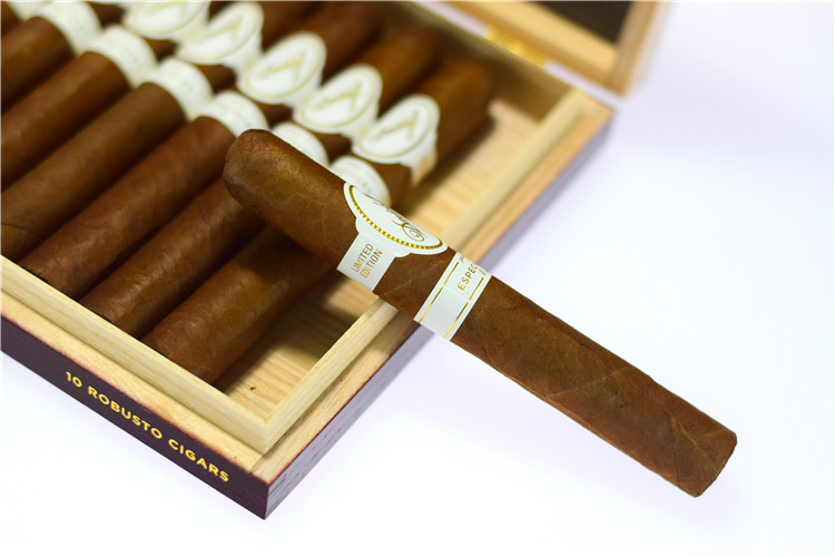 10支Davidoff Robusto Real Especiales 7 Limited Edition特别罗布图7种混合全球限量2019