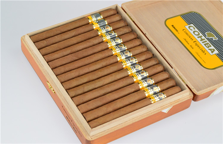 25支 CORONAS ESPECIALES（特级皇冠）