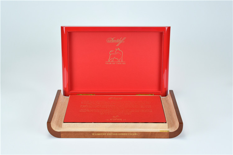 10支DAVIDOFF YEAR OF THE OX牛年限量2021年